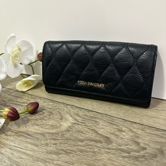 🌷Vera Bradley Black Quilted Women's Wallet🌷 - Picture 2 of 16